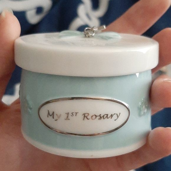"My 1st Rosary" container and rosary - Picture 1 of 5